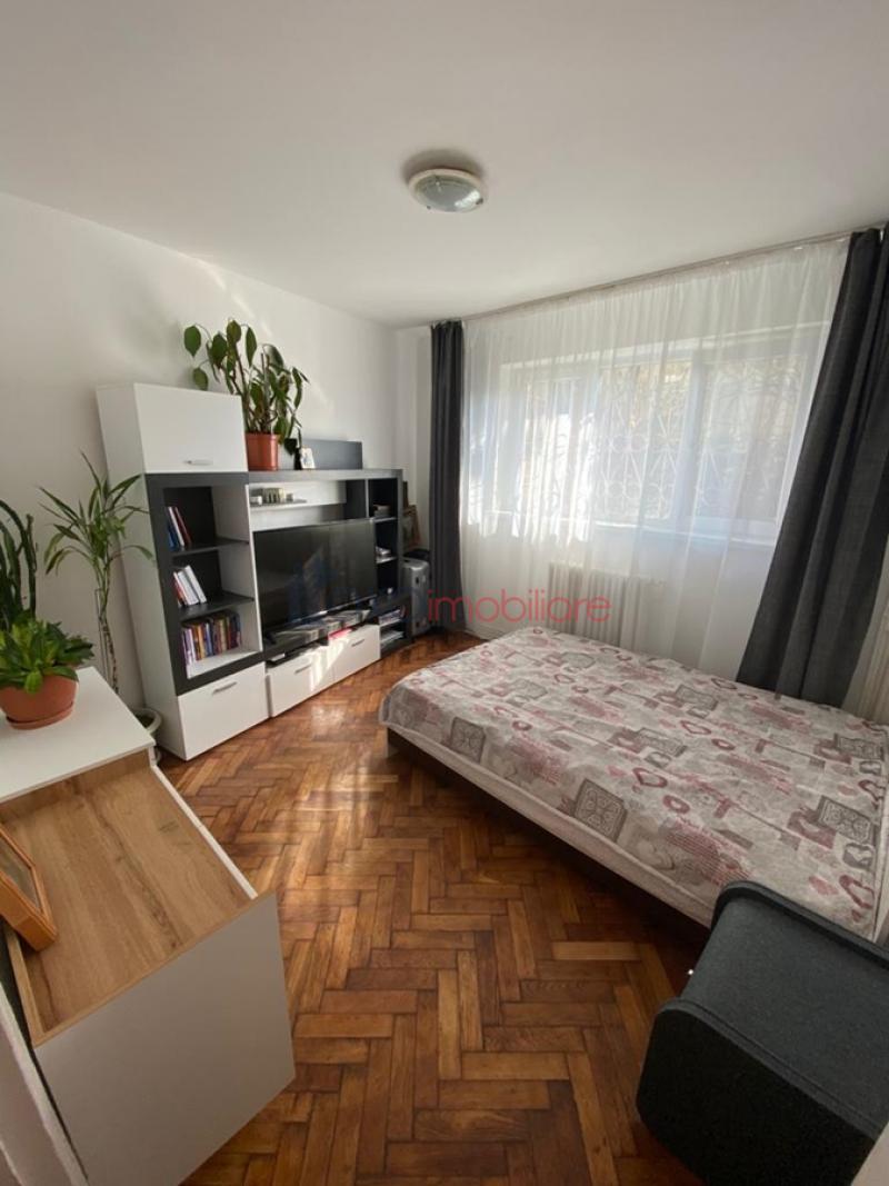 Apartment 3 rooms for sell in Cluj-napoca, ward Centru