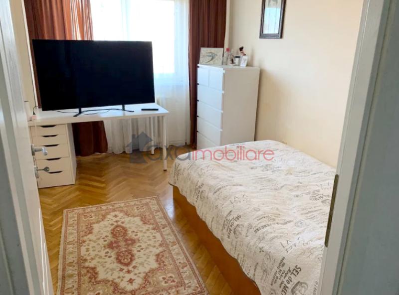 Apartment 4 rooms for sell in Cluj-napoca, ward Manastur