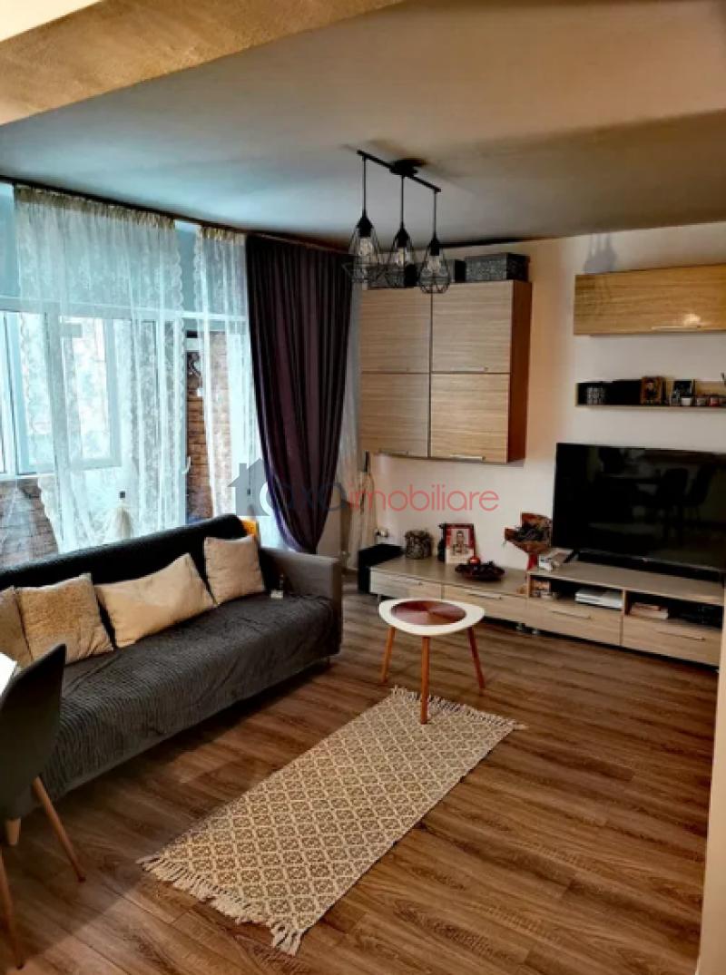 Apartment 3 rooms for sell in Floresti